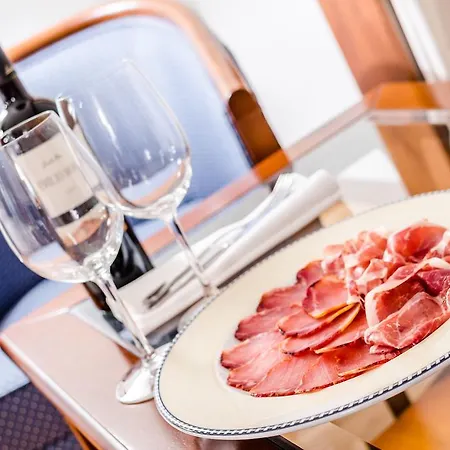 Dona Brigida - Salamanca Forum Hotel 4*