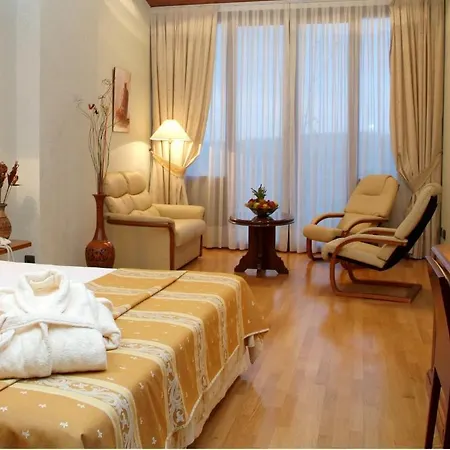 Doña Brígida – Salamanca Forum 4* Villamayor (Salamanca)