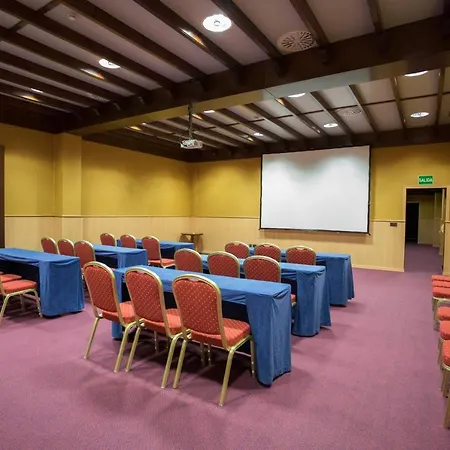 Hotel Dona Brigida - Salamanca Forum Villamayor (Salamanca)