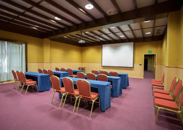 Hotel Dona Brigida - Salamanca Forum Villamayor (Salamanca)